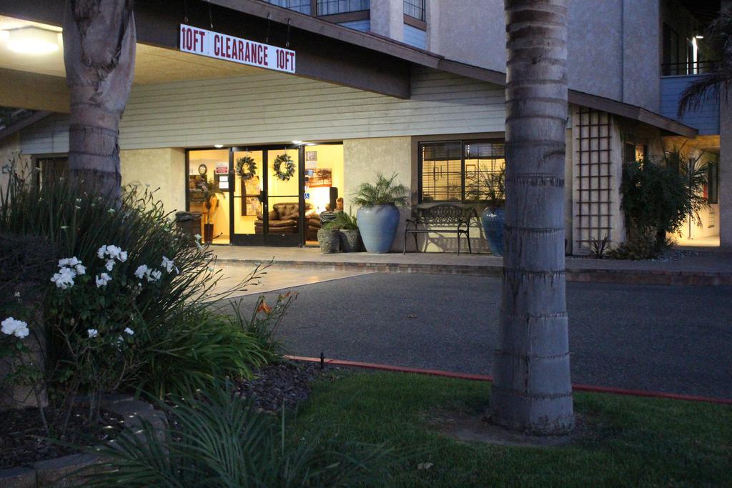 O'Cairns Inn And Suites Lompoc Dış mekan fotoğraf