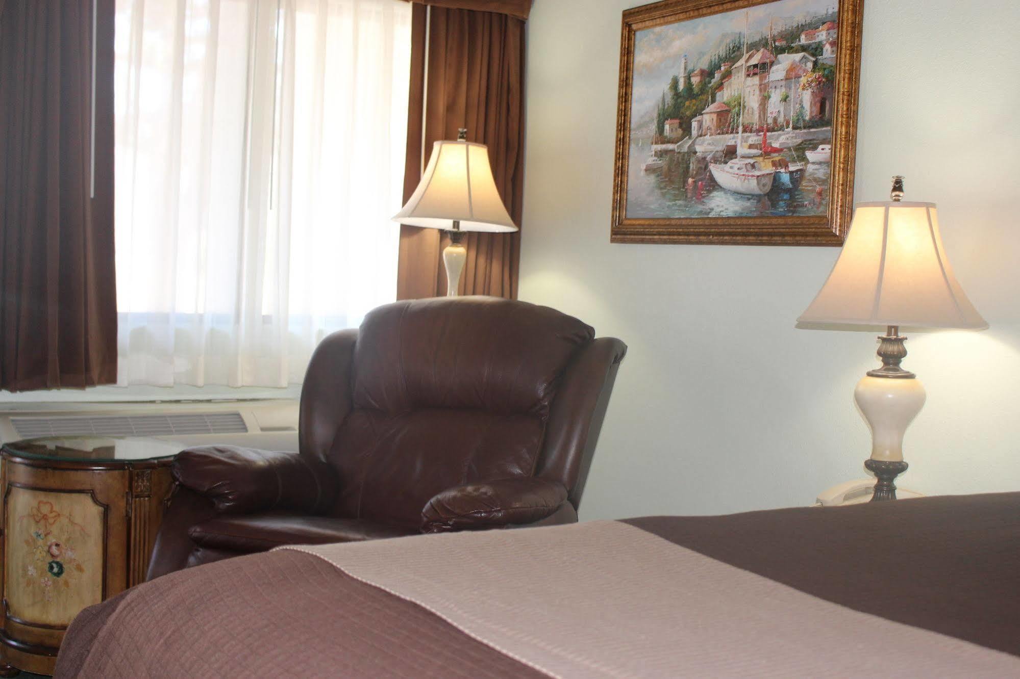 O'Cairns Inn And Suites Lompoc Dış mekan fotoğraf