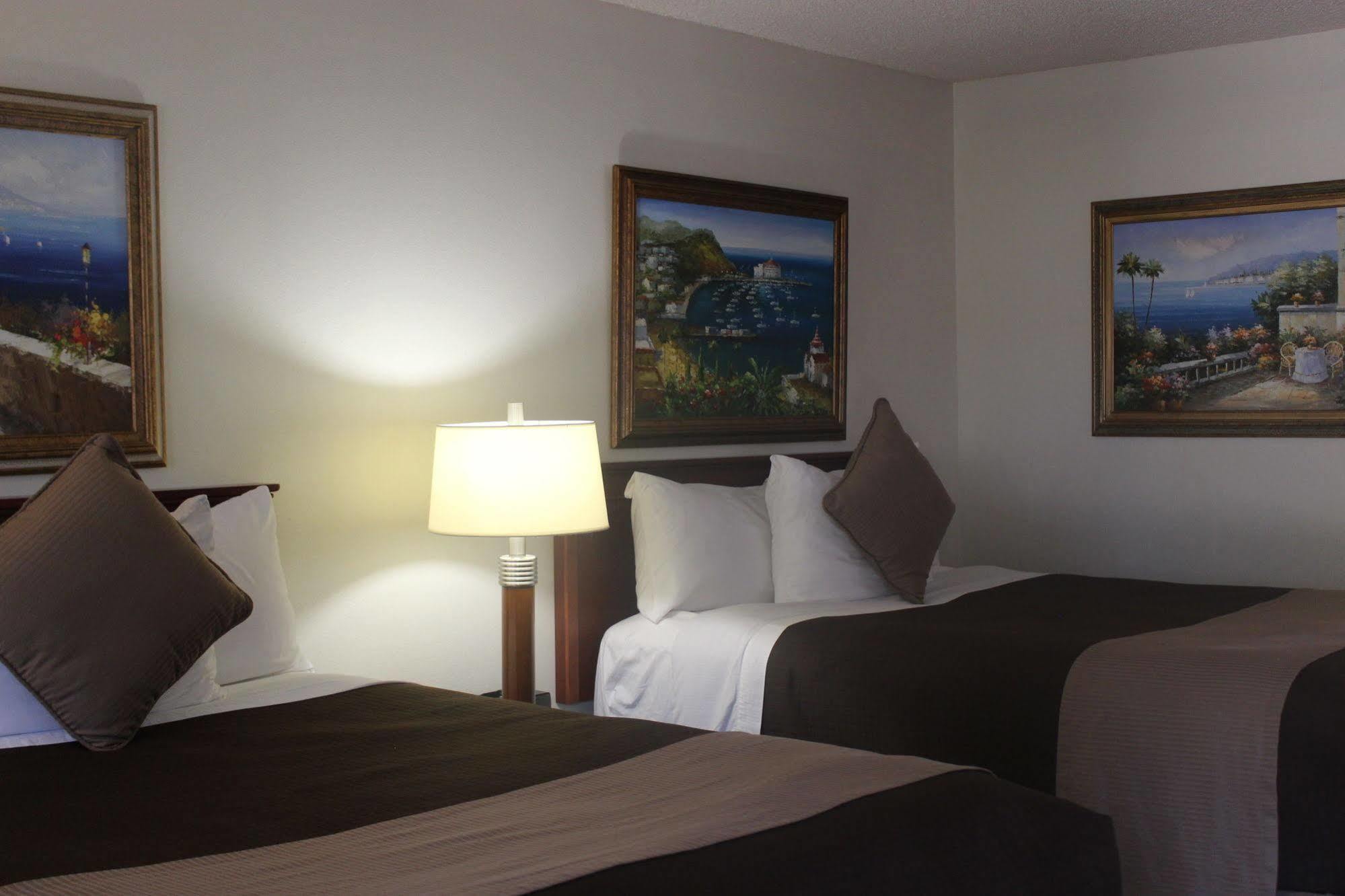 O'Cairns Inn And Suites Lompoc Dış mekan fotoğraf
